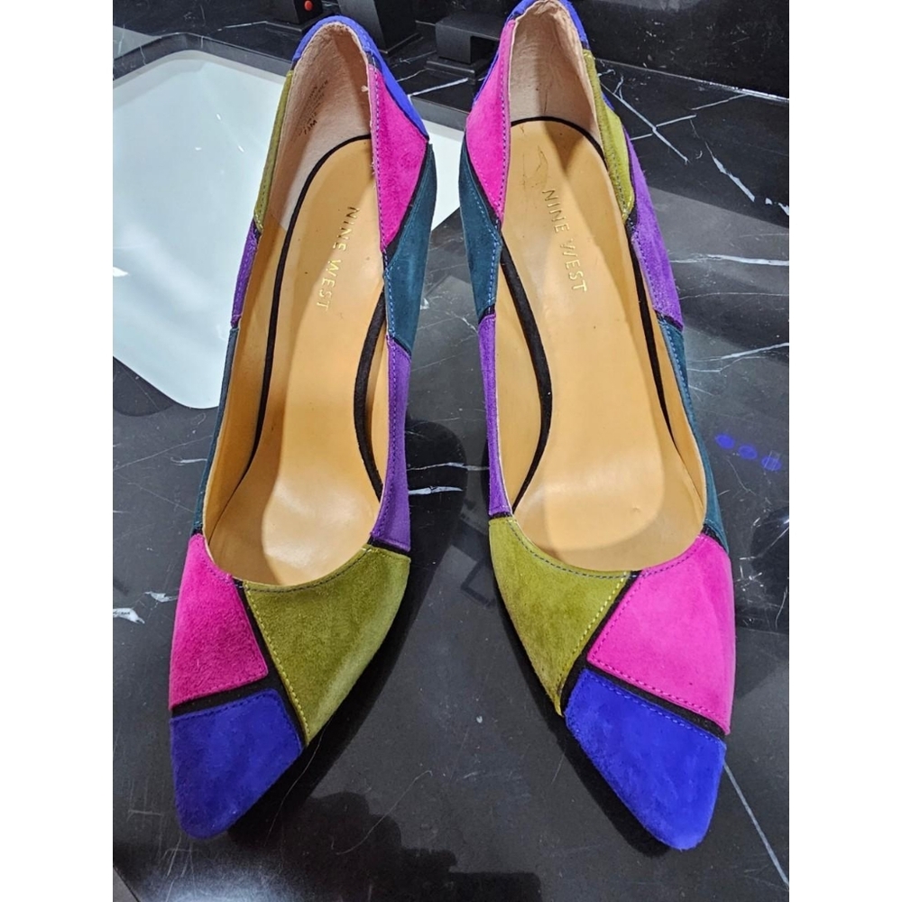 ColorBlock Heels - Picture 2 of 3